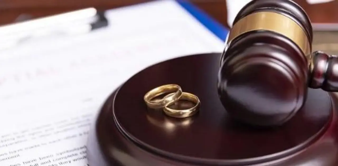 Y se desearon un “feliz divorcio”: una expareja se viraliza por celebrar su separación