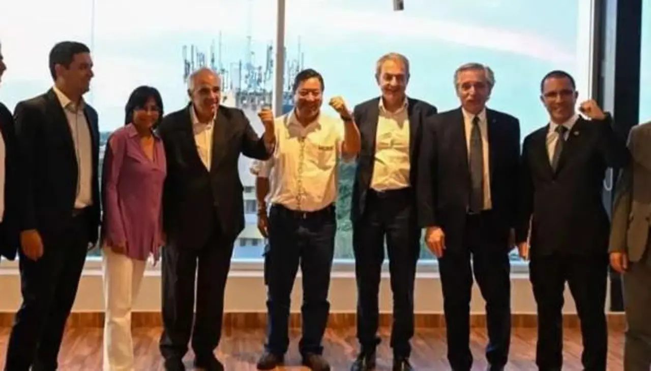 Grupo de Puebla se manifiesta sobre la aprehensión de Arce; expresan preocupación de que se trate de persecución política