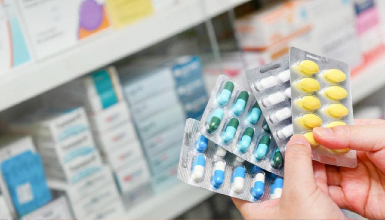 Farmacéuticas piden reunión con el Gobierno ante la falta de acceso oportuno a dólares