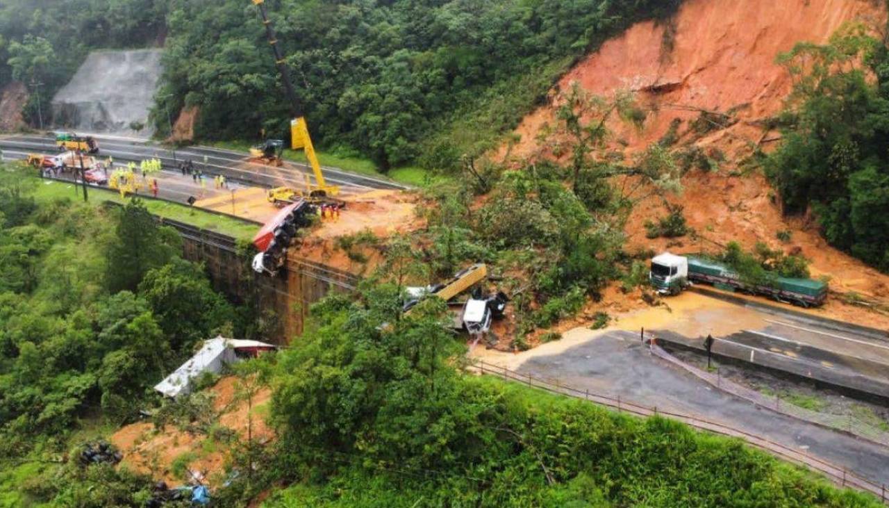 Al menos siete muertos por deslizamientos de tierra en Brasil