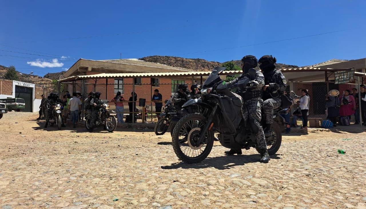 Zeballos llega a Cochabamba para ser recluido en El Abra mientras Aparicio ya está en Chonchocoro