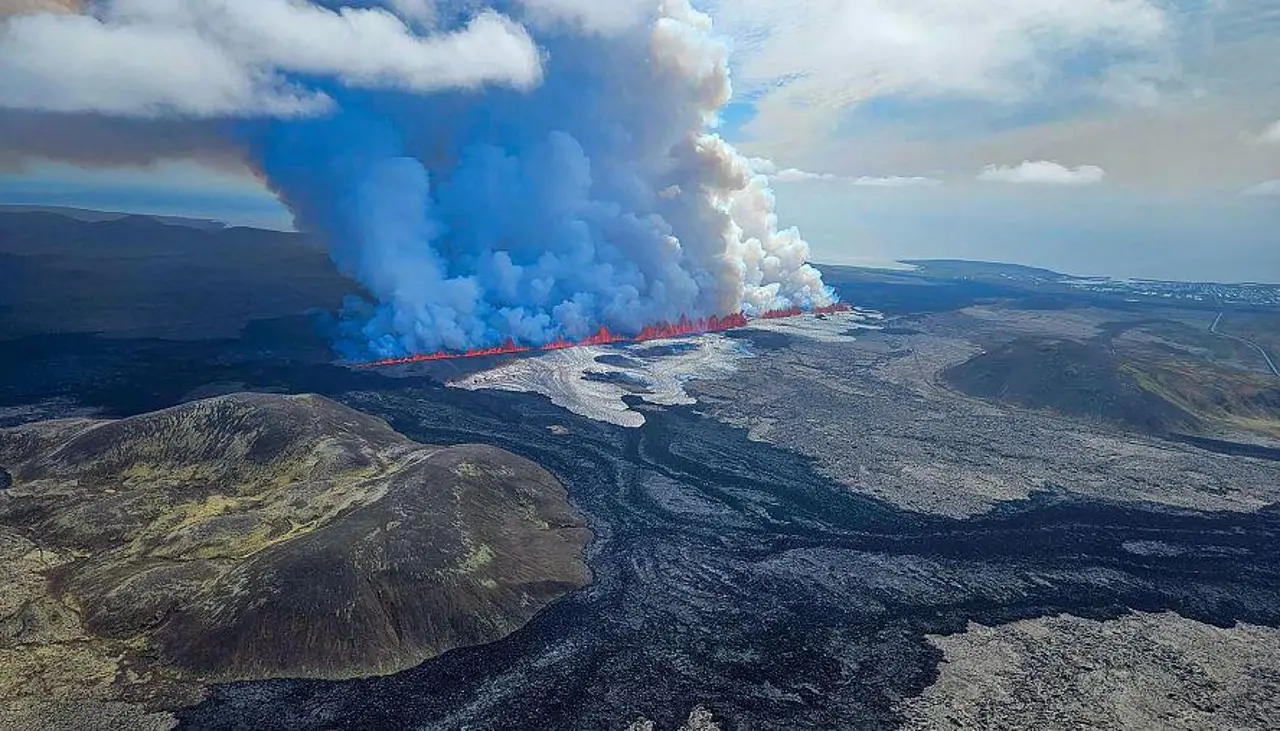 Entra en erupción un volcán en Islandia por duodécima vez en los últimos cinco años