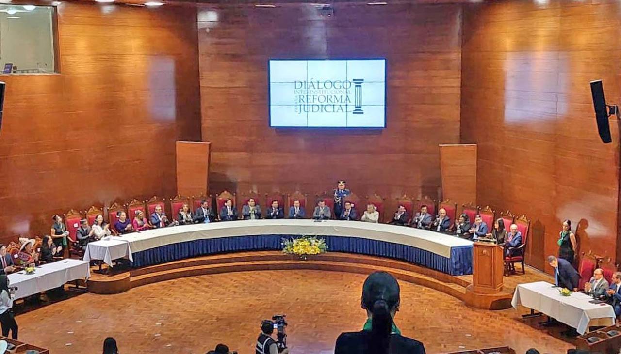 Arranca el Diálogo para la Reforma Judicial en Sucre con la presencia de Rodrigo Paz