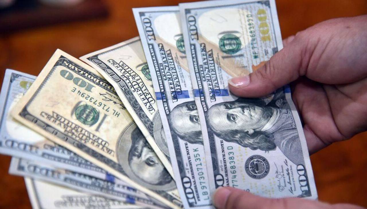 El dólar oficial sigue en ascenso: ¿A cuánto se cotizará este fin de semana y el lunes? 