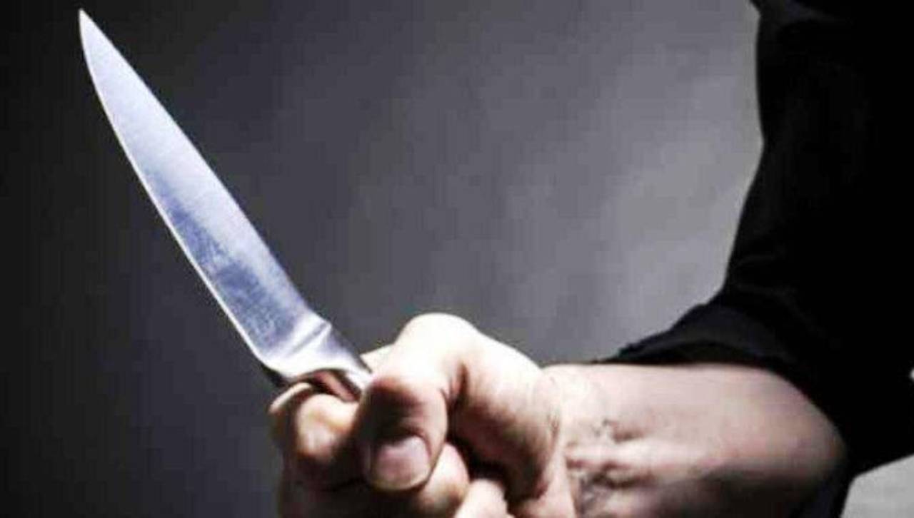 Una madre mata a su hijo de 25 años y deja herida a su otra hija de 19 años