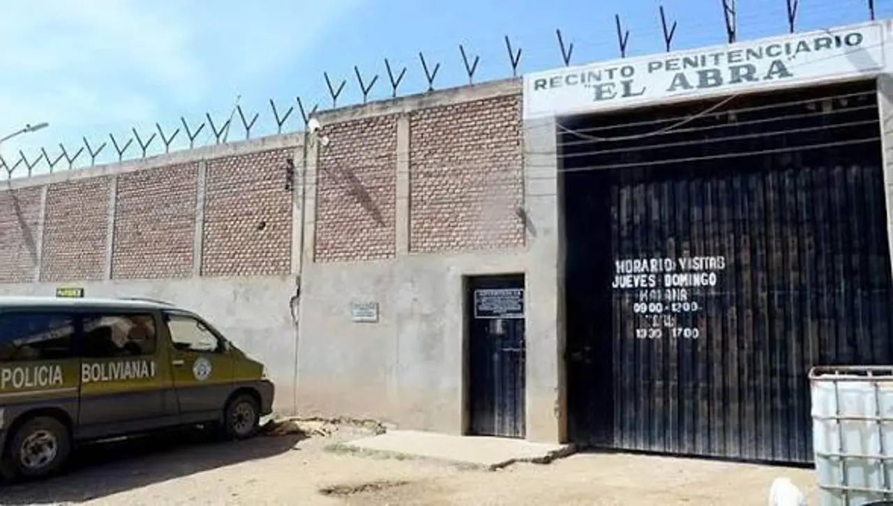 Brasileño implicado en el asesinato de alias ‘El Jefe’ murió con 25 apuñaladas en el penal de El Abra