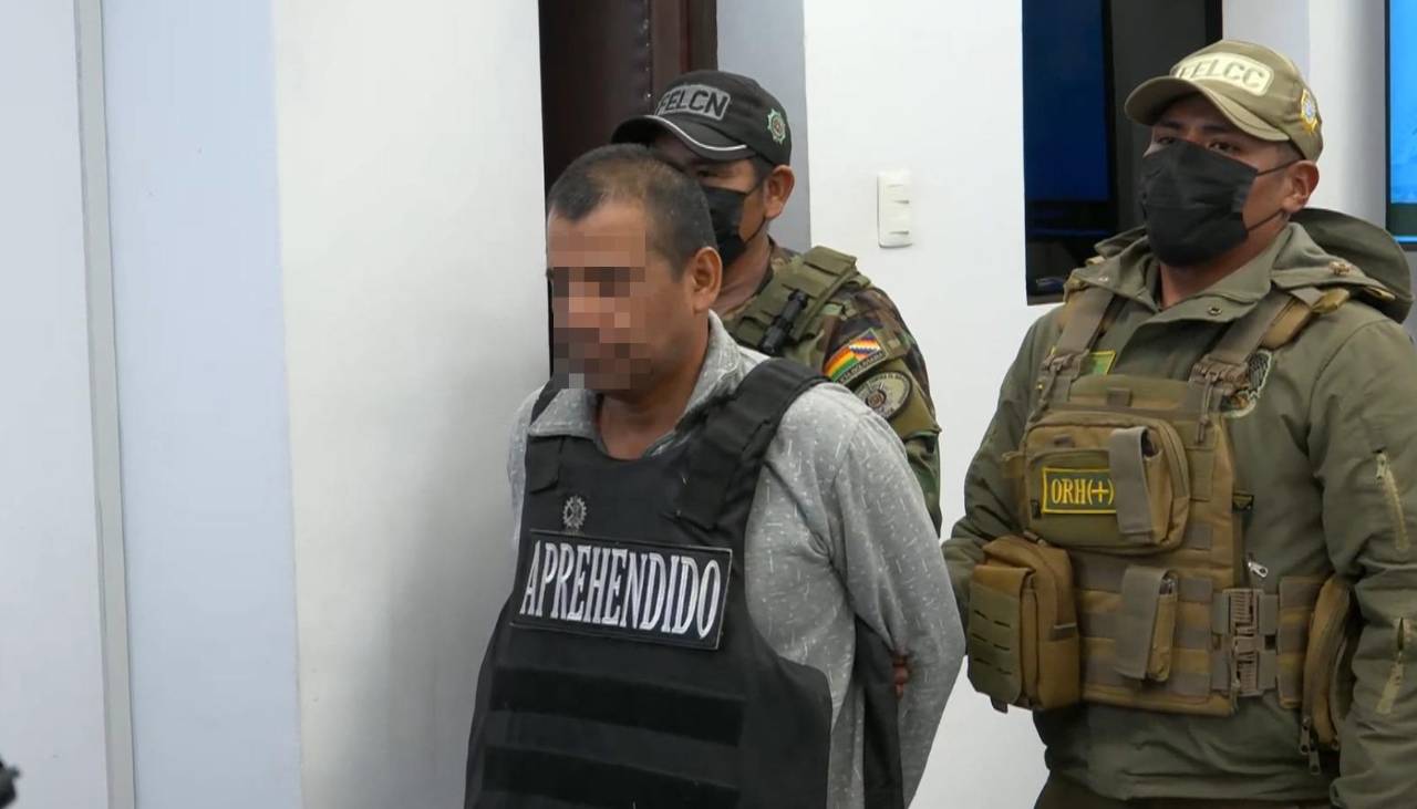 Cae el líder de la banda que atracó a una mujer en El Alto, pero no hay pistas de los más de Bs 2 millones robados