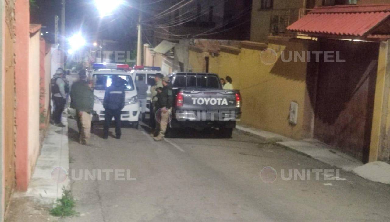 Atraco en una casa de Cochabamba termina con la vida de un joven y deja heridas a dos mujeres; el delincuente fue capturado 