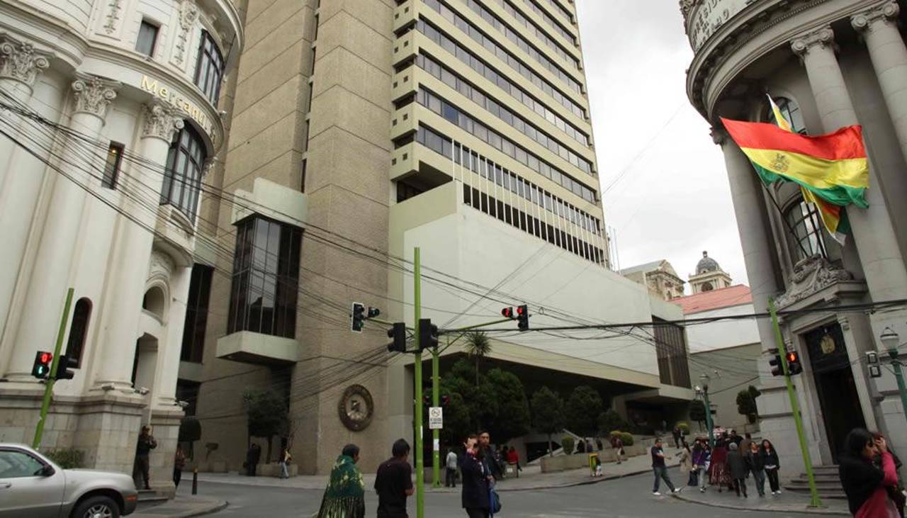 El Banco Central prevé que la economía de Bolivia decrecerá un 3,6% este año