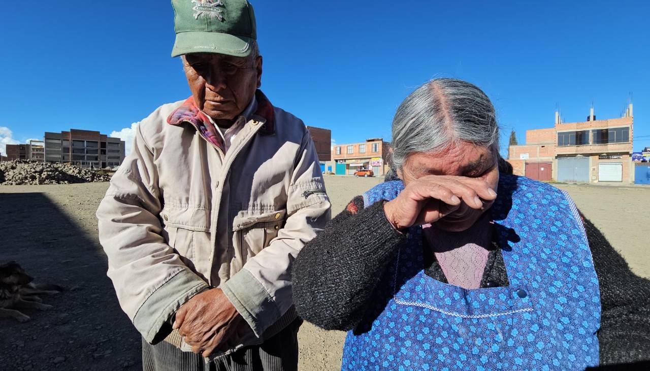 Final feliz: Hallaron el vehículo que robaron a una pareja de adultos mayores en El Alto