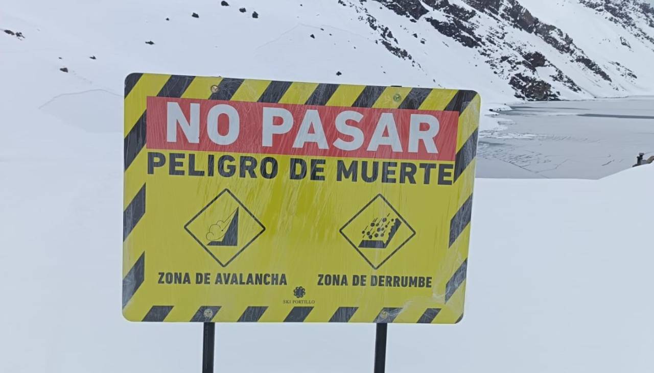 Avalancha en Chile deja al menos tres fallecidos