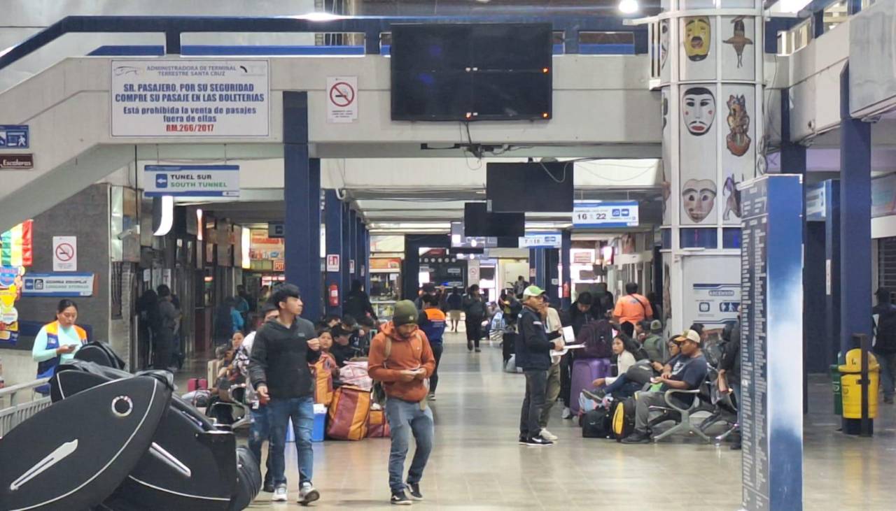 Viajeros exigen a la ATT que controle la venta pasajes, denuncian que las tarifas tienen “sobreprecio” de más del 100%