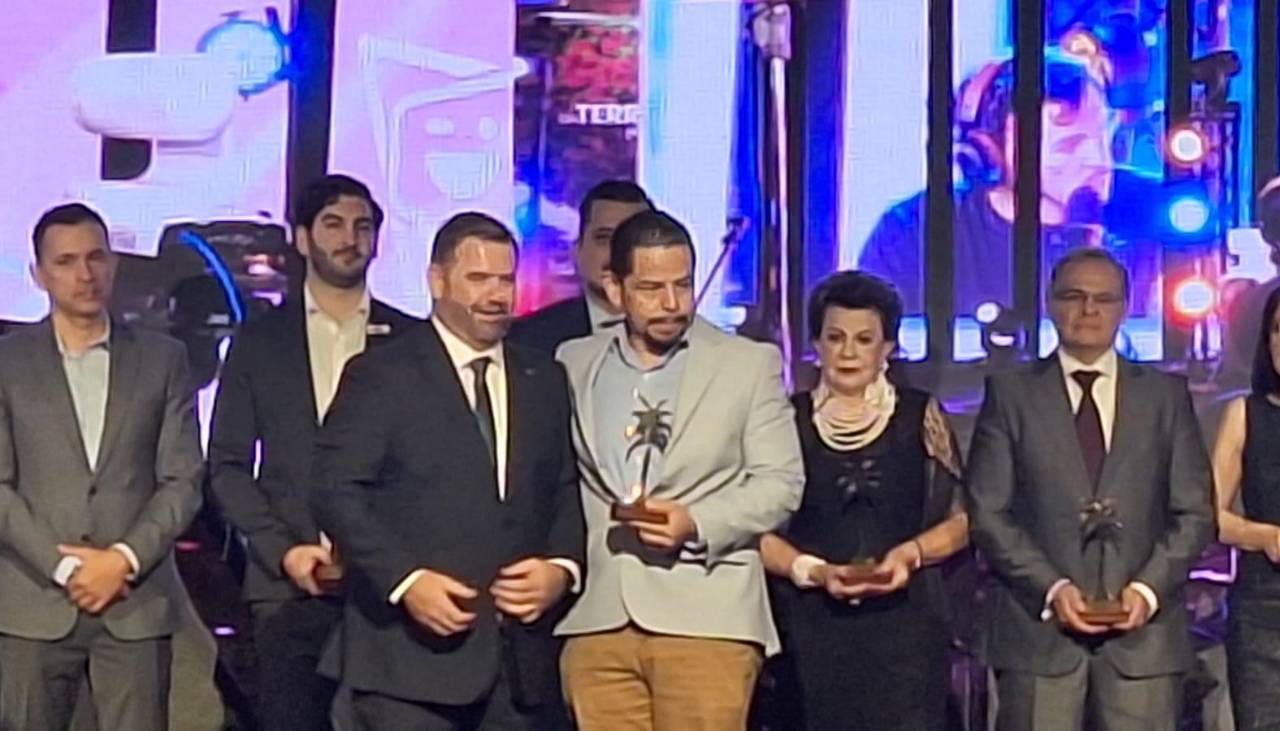 Expocruz 2025: UNITEL gana la ‘Palmera Dorada’ en la categoría Comunicación