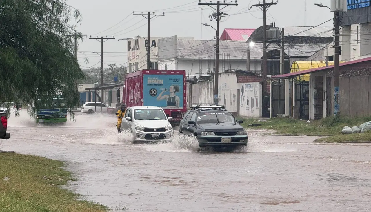 Senamhi anuncia ingreso de frente frío con lluvias y tormentas eléctricas que afectarán a siete departamentos