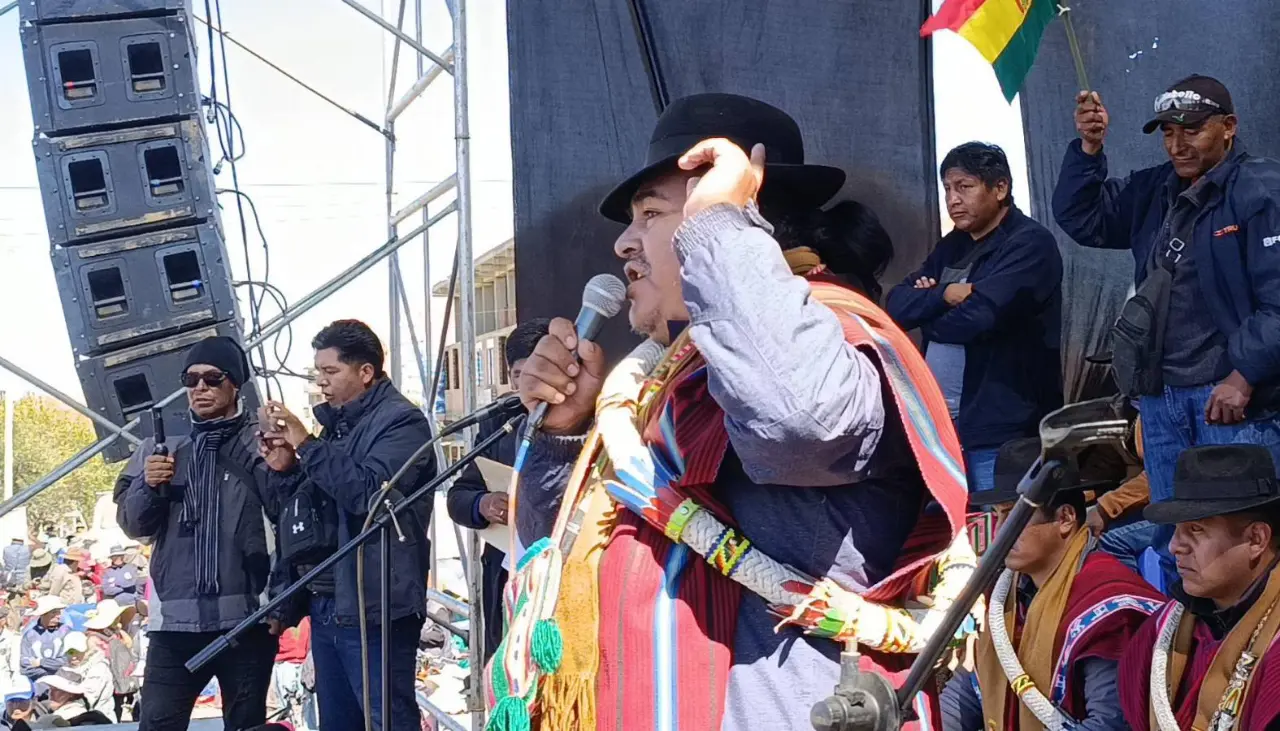 “Estamos firmes en la lucha”: Salazar, líder de los campesinos Túpac Katari, niega acercamientos para dialogar