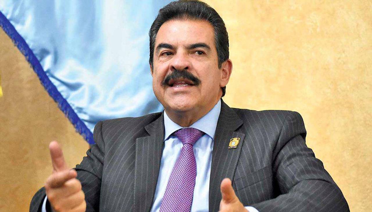 “Debe haber un estudio de costos”, dice el alcalde Reyes Villa sobre la tarifa del transporte público