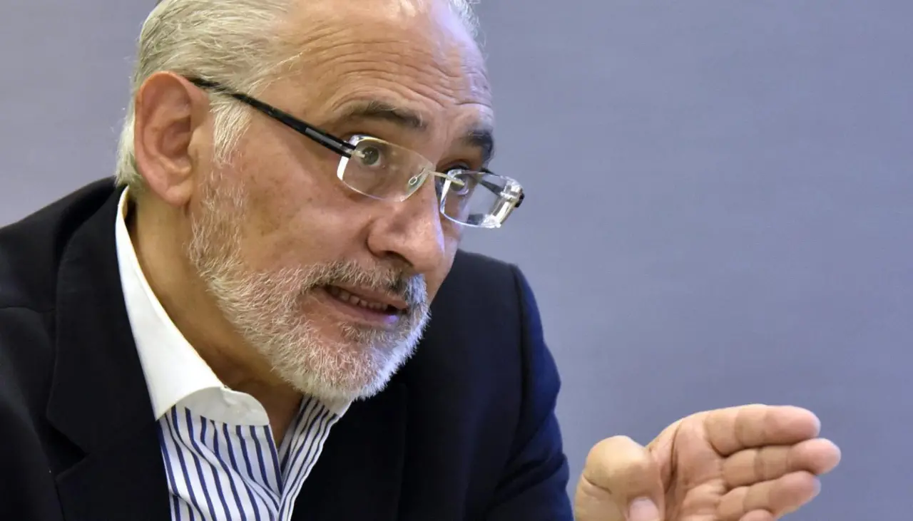 Mesa recuerda cómo fue la Presidencia de Siles Suazo en medio del conflicto del Gobierno con la COB