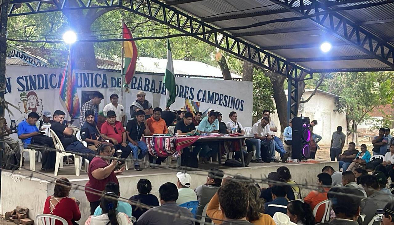 Gobierno llama al diálogo al sector campesino que anunció bloqueos contra la pausa ambiental: “Aún no se decidió si asistiremos”, dice dirigente