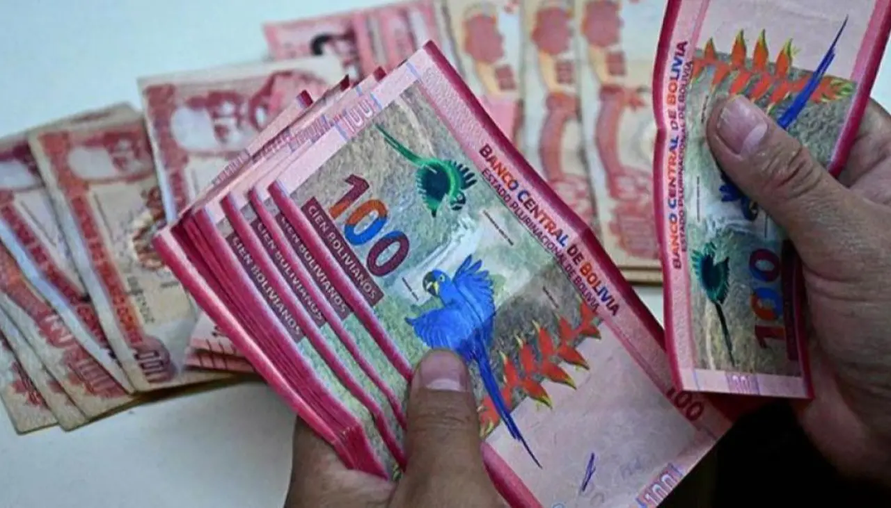 Mercado paralelo: Cae el dólar digital tras la publicación del BCB del valor referencial