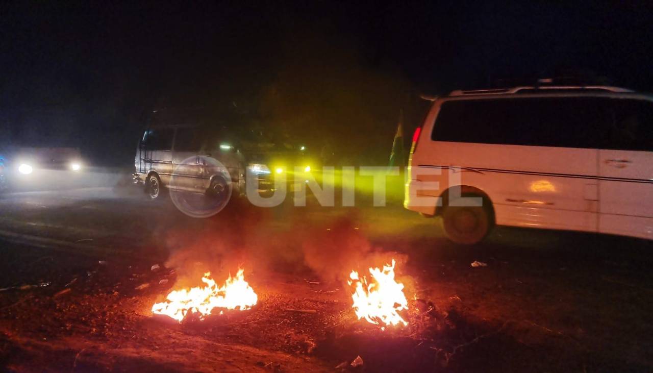 Levantan bloqueos en San Julián y Cuatro Cañadas; en Yapacaní la medida continúa