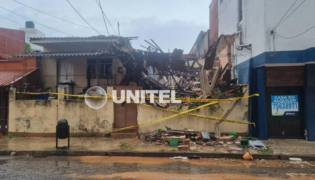 Explosión al interior de un inmueble afecta a otra vivienda y causa daños de consideración en pleno centro cruceño