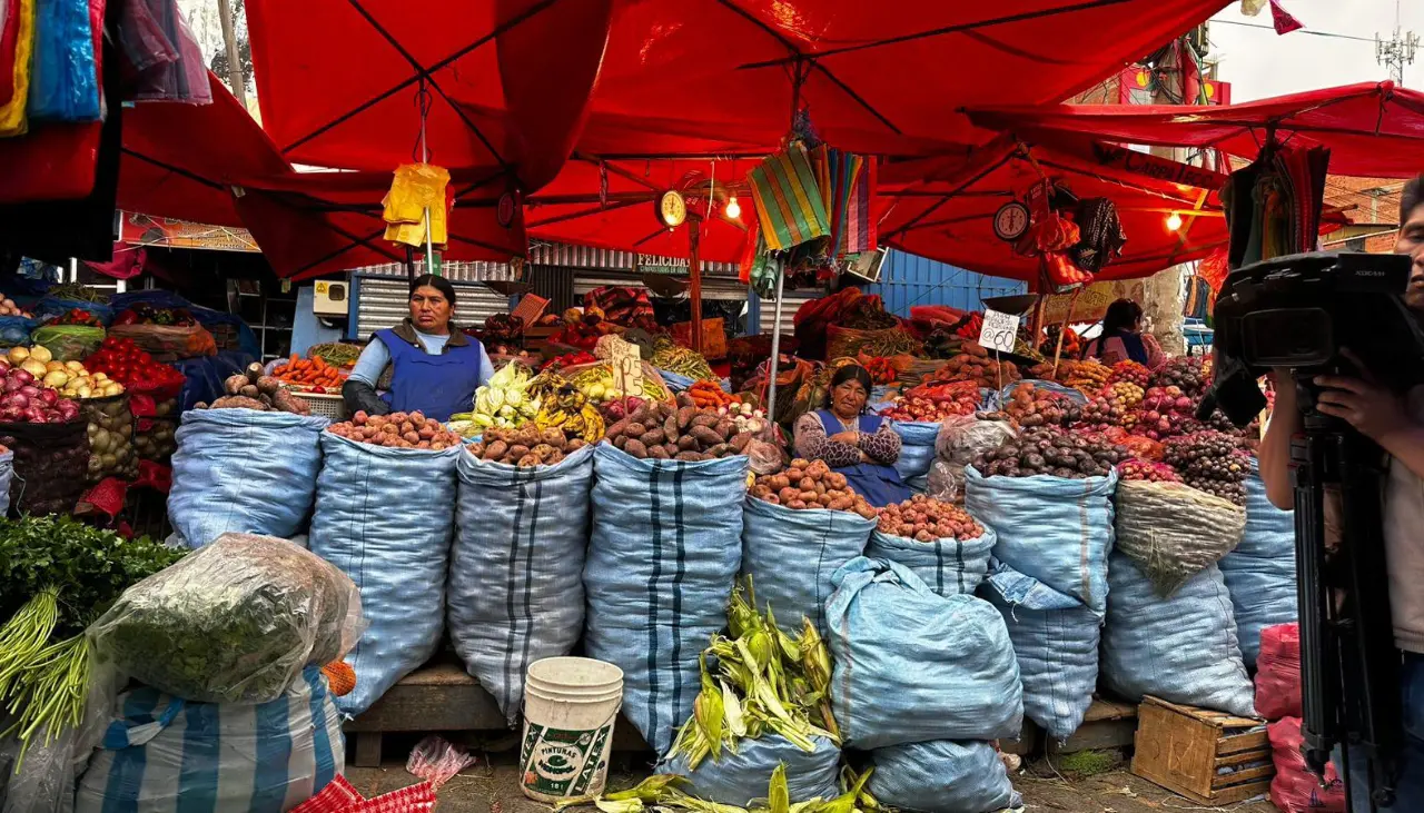 Precios en mercados se mantienen elevados y comerciantes señalan que incide la falta de diésel