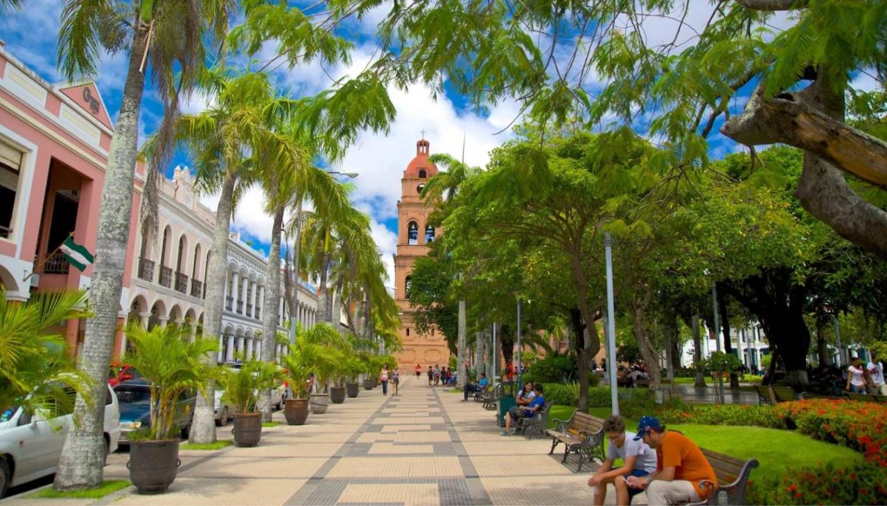 En la primera semana de junio, ¿cómo estará el clima en Santa Cruz? 