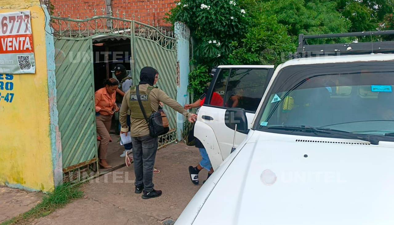 Allanan una vivienda en la Villa Primero de Mayo tras denuncias de vecinos por venta de drogas