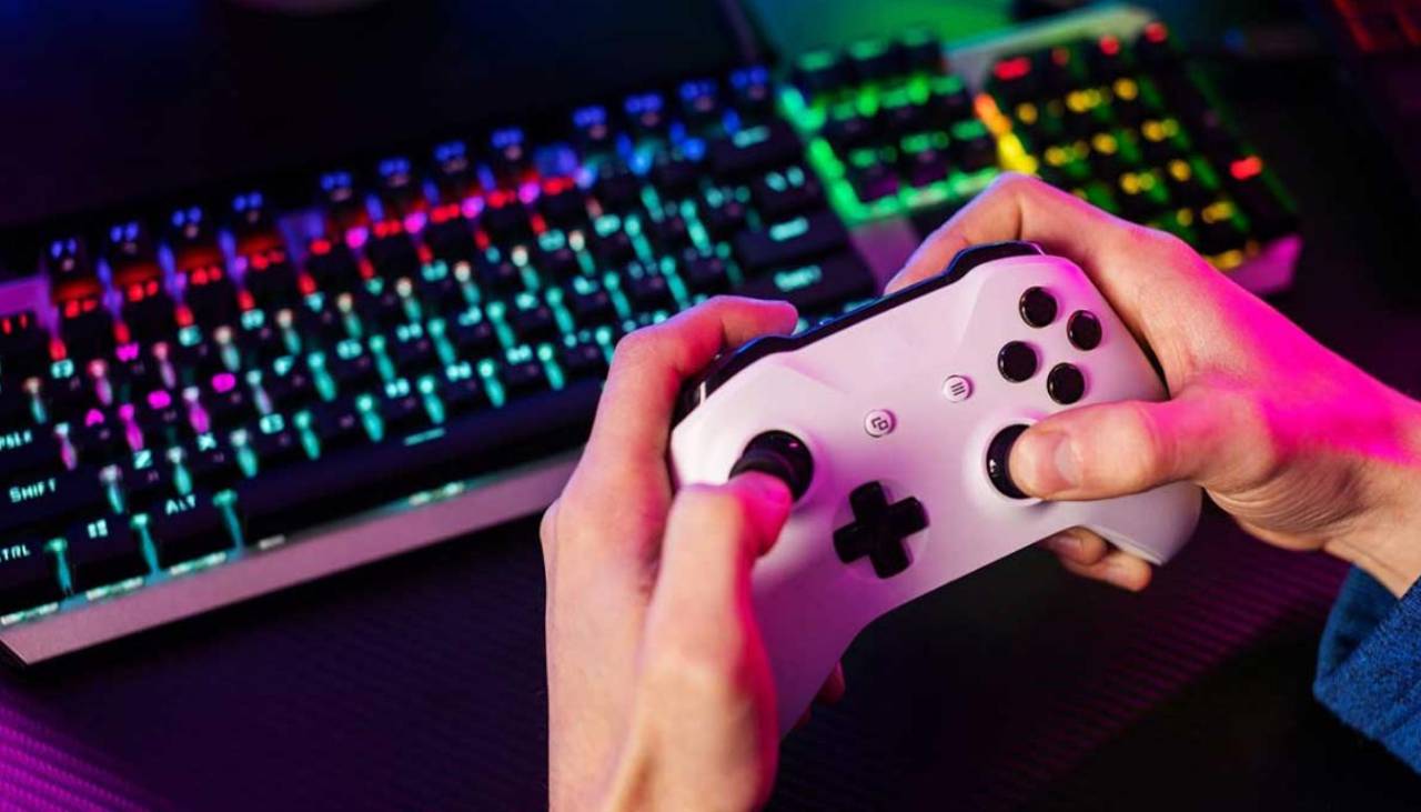 Compraba videojuegos para mantener a su esposo alejado de otras mujeres 
