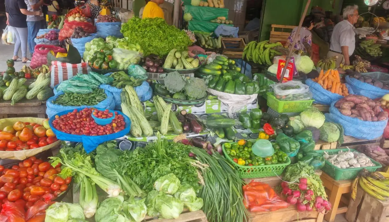 Bajan precios de verduras y hortalizas en mercados de Santa Cruz