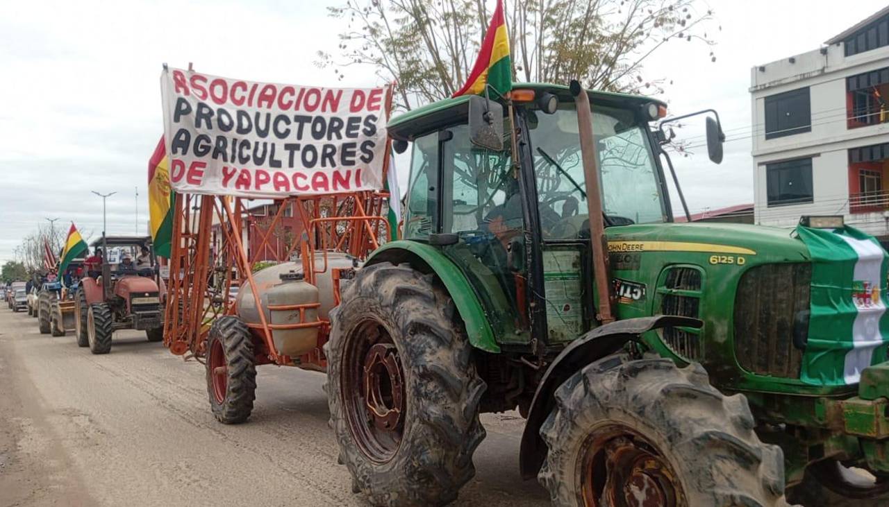 Persisten las filas por diésel y el agro se une al rechazo del decreto que dicta un precio referencial