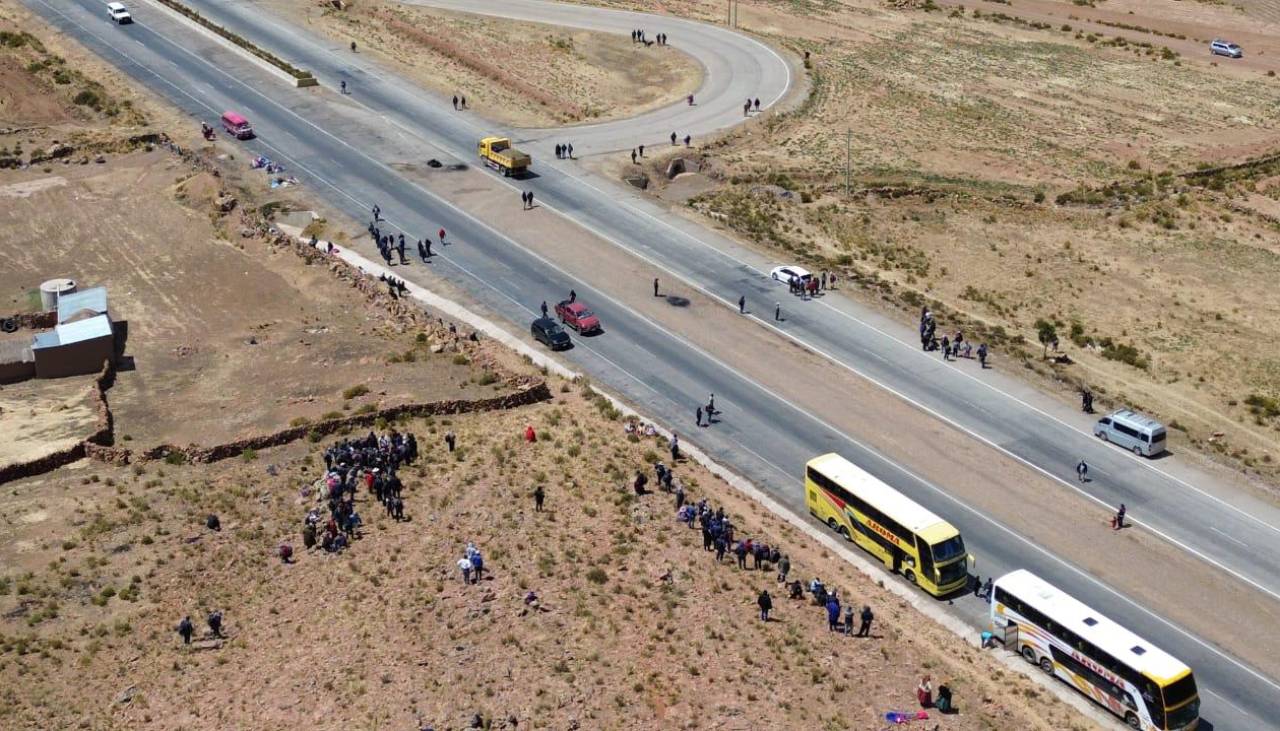 Un contingente policial se trasladó a Vila Vila ante riesgo de enfrentamiento entre arcistas y evistas 