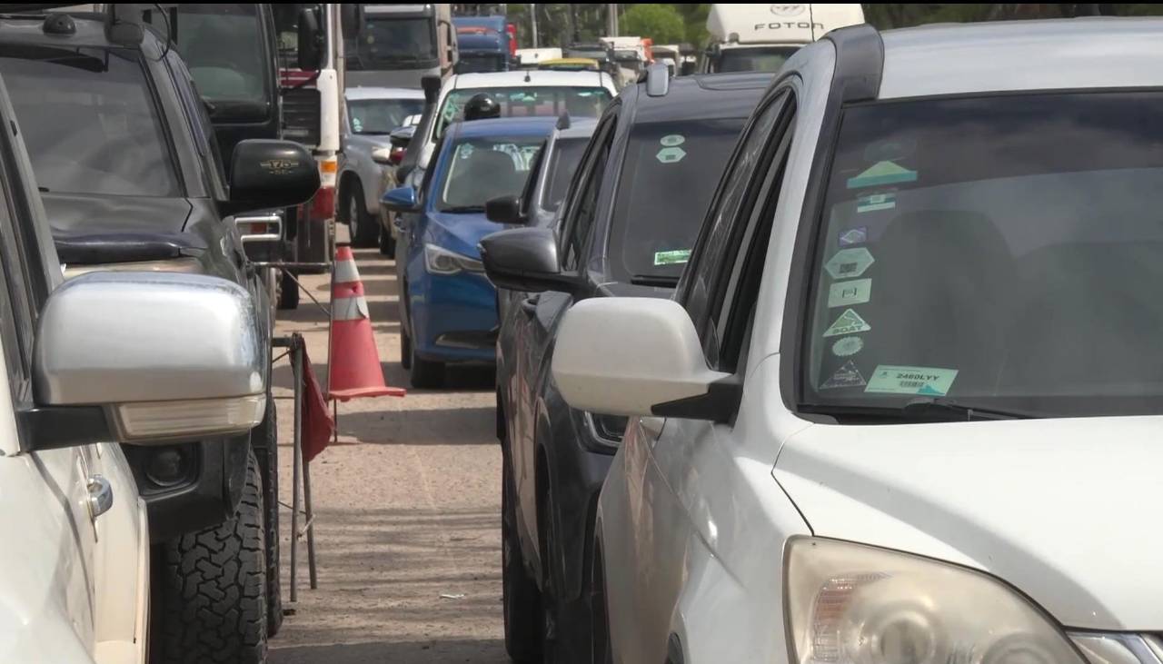 “Lo único que hay son excusas”, dice Cochamanidis sobre el desabastecimiento de combustible en el país 