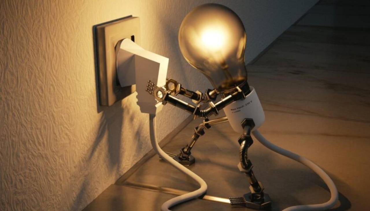 ¿Te preocupa que suba tu factura de luz? Cinco consejos para ahorrar energía