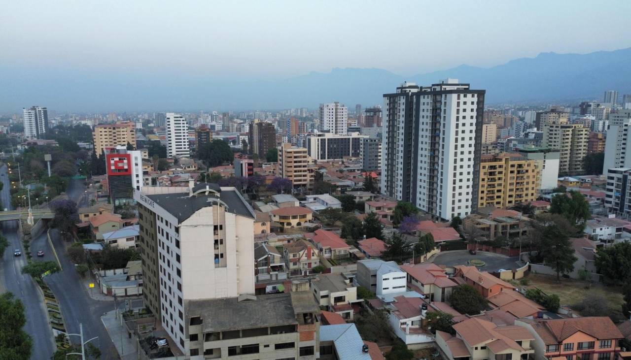 Cochabamba respira aire “regular” desde el fin de semana tras una intensa lluvia 