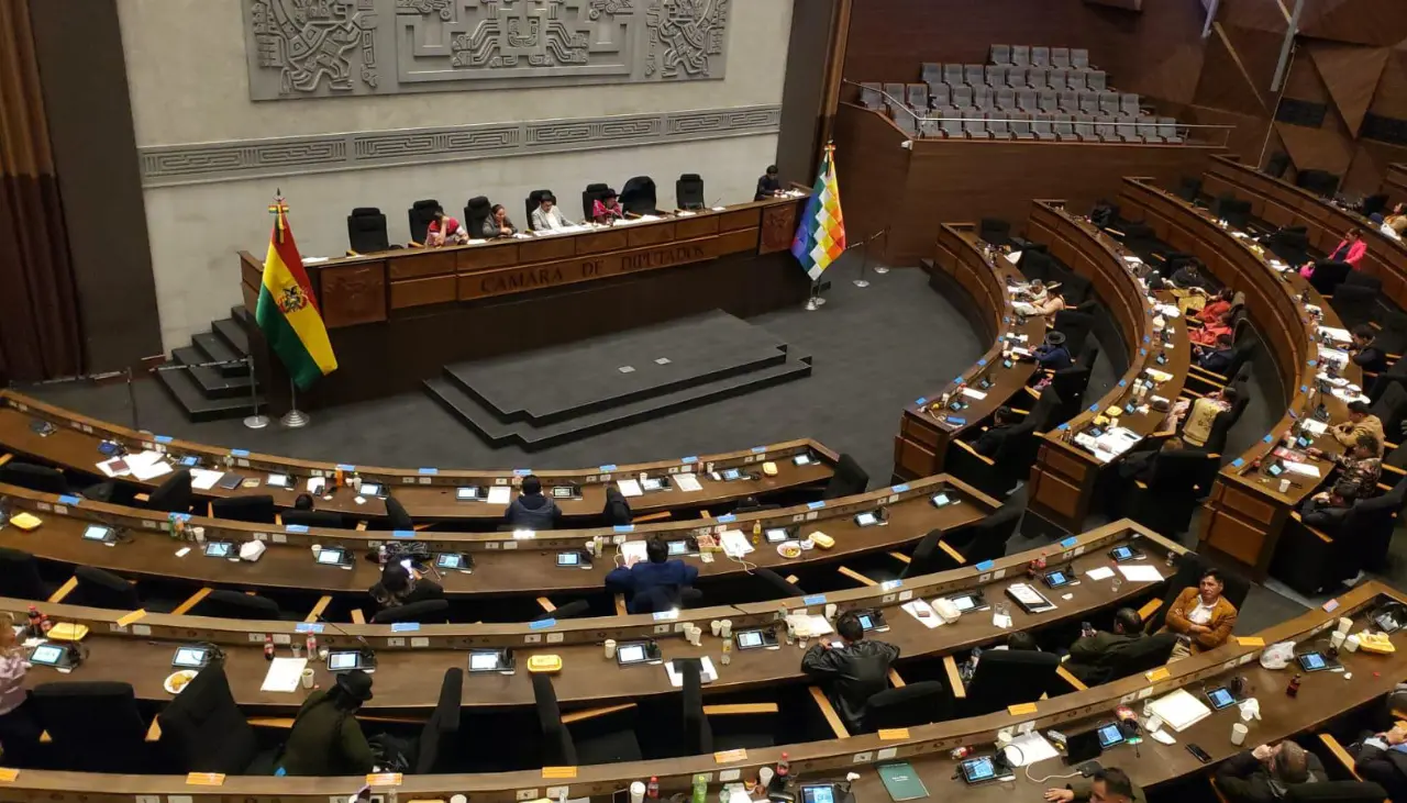 Diputados aprueban ley de reparación para víctimas de “graves violaciones” en “rupturas del orden constitucional”
