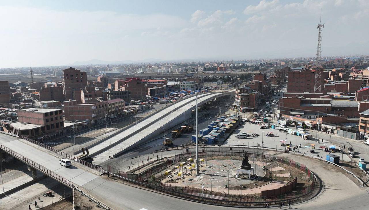 El Alto: Inauguran el puente a desnivel de Senkata para mejorar el tráfico en la ruta a Oruro 