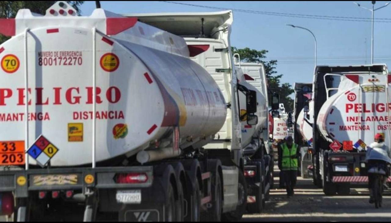 Hidrocarburos: 36 empresas tienen autorización para importar 29 millones de litros de combustible al mes