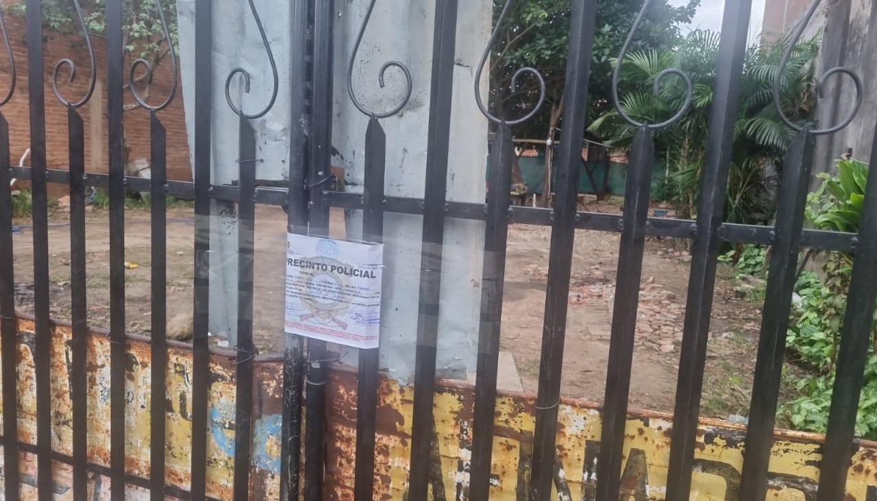 Padre e hijo murieron carbonizados: El hombre trató de salvar al pequeño de un incendio