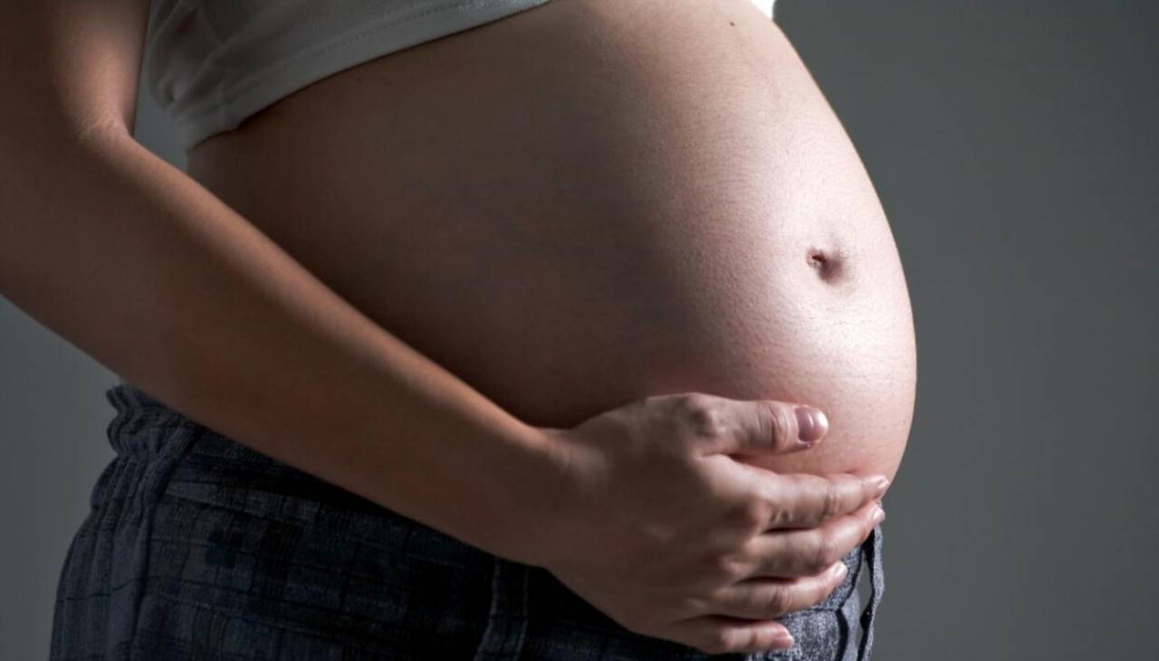 Tener embarazos muy seguidos podría acelerar el envejecimiento de la mujer