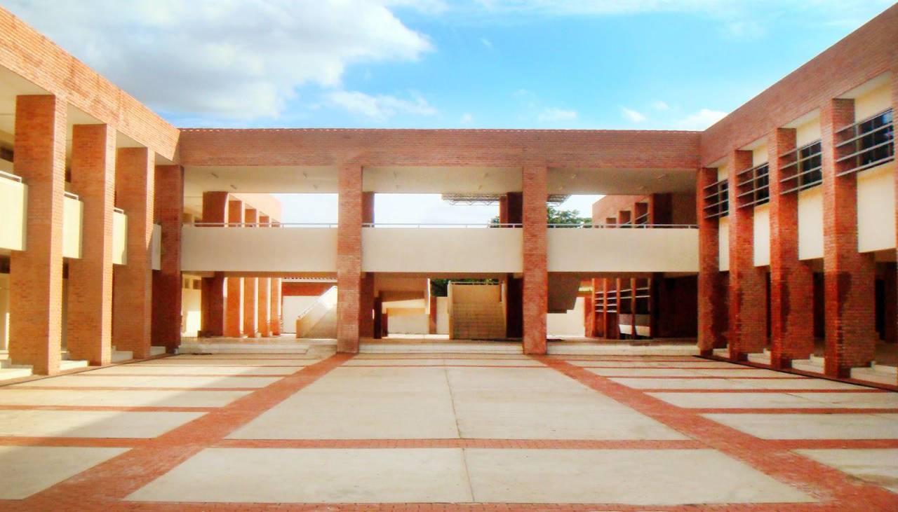 Por segunda vez en menos de un mes, hallan droga en poder de estudiantes de un colegio en Santa Cruz 