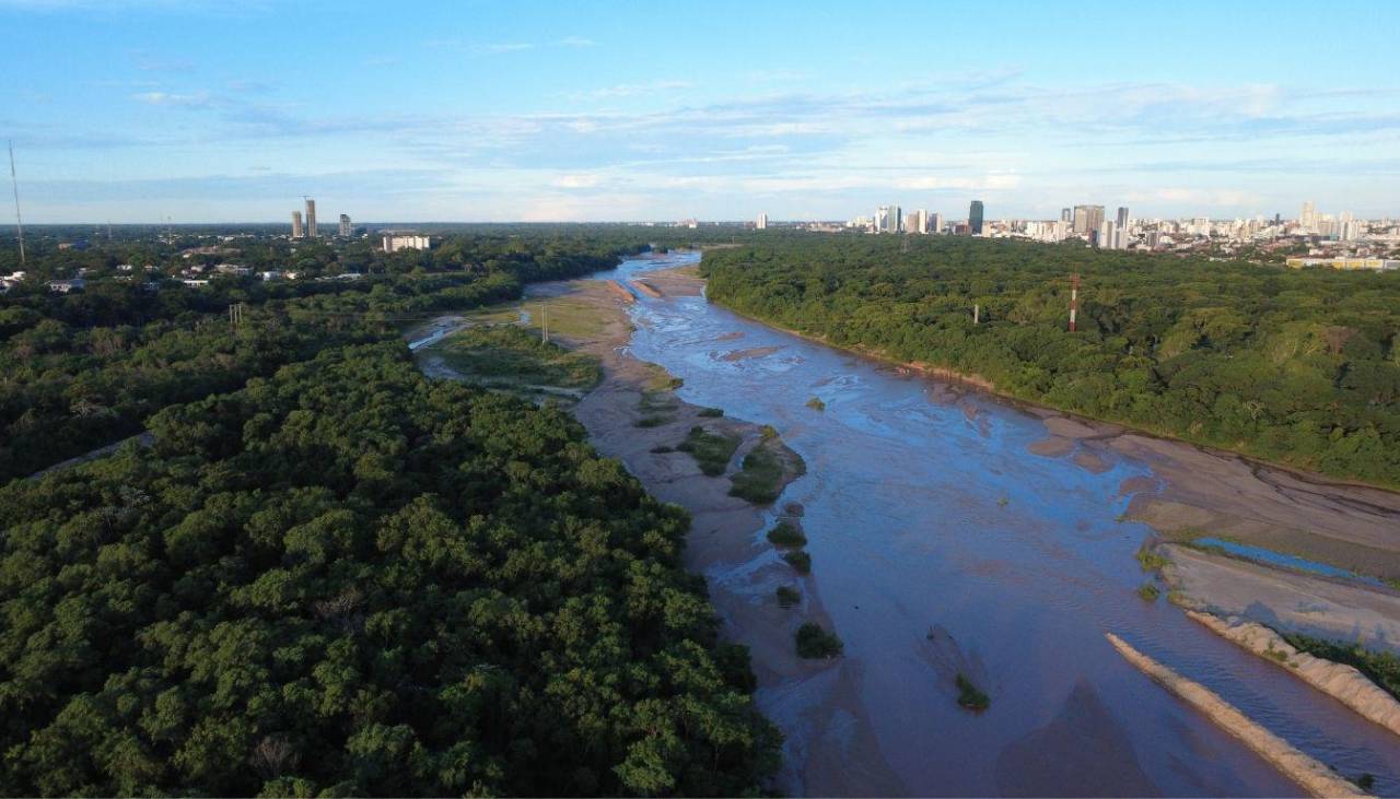 Alerta naranja hidrológica y pronóstico de lluvia marcan el inicio de agosto en Santa Cruz