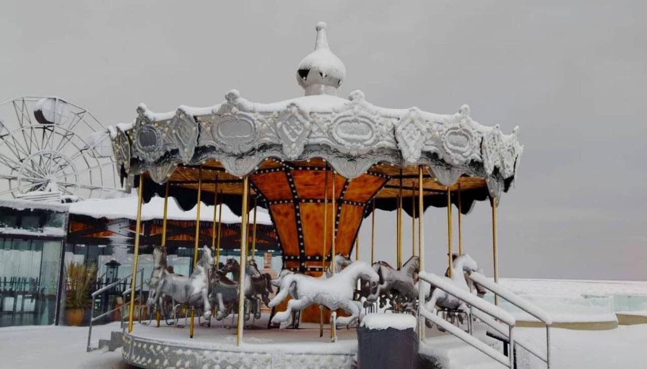 ¡Un cuento de hadas en Uyuni! La nieve cubre el parque ‘Sueños y Leyendas’