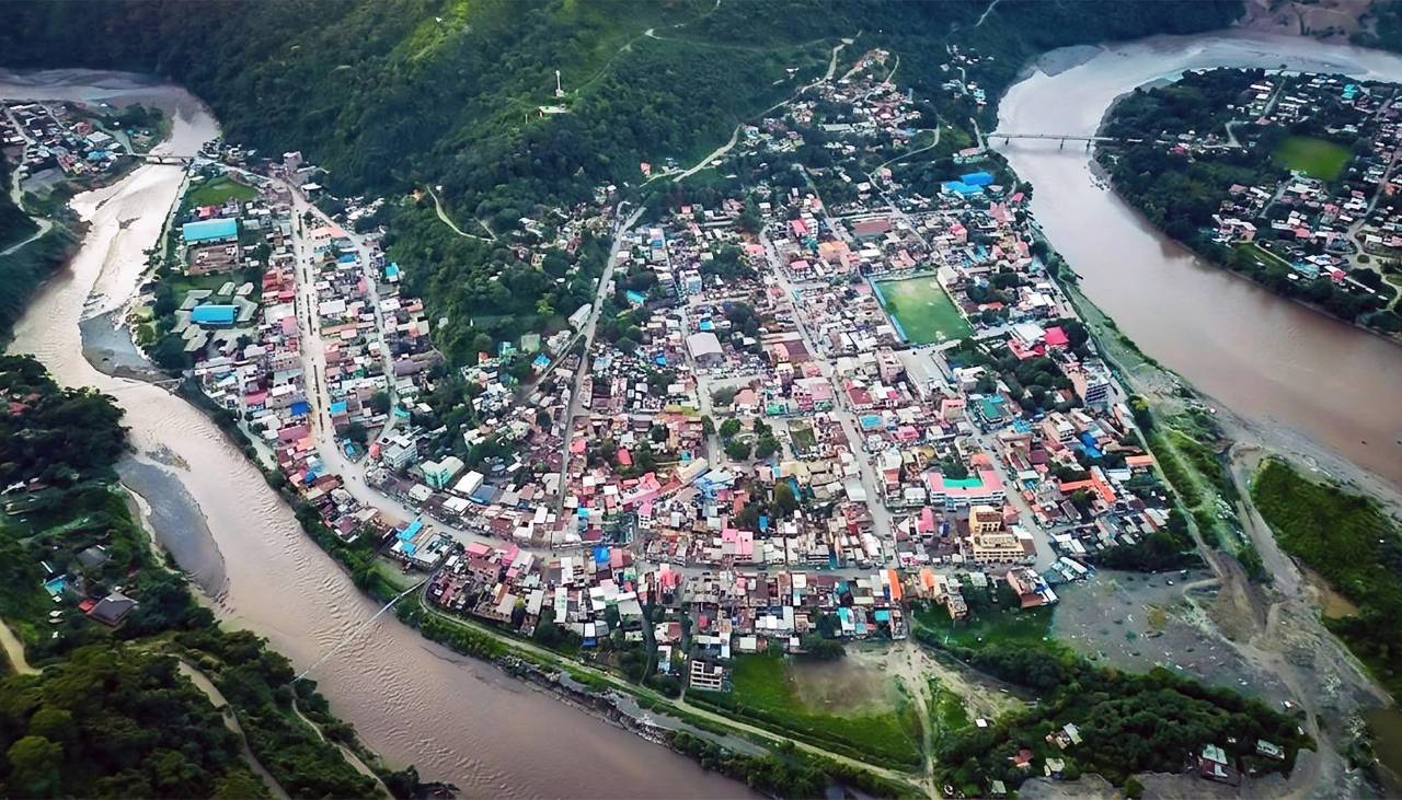 La Paz: Cinco personas mueren tras caída de vehículo a un río en Guanay, reporta la Policía 