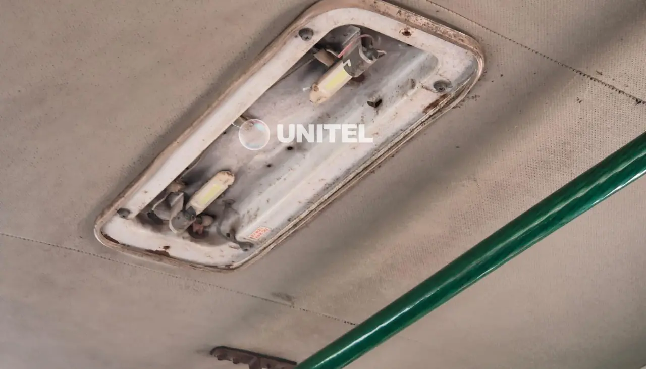 Pasajeros denuncian micros en mal estado, pese al compromiso de choferes a mejorar el servicio tras la subida del pasaje en 2025