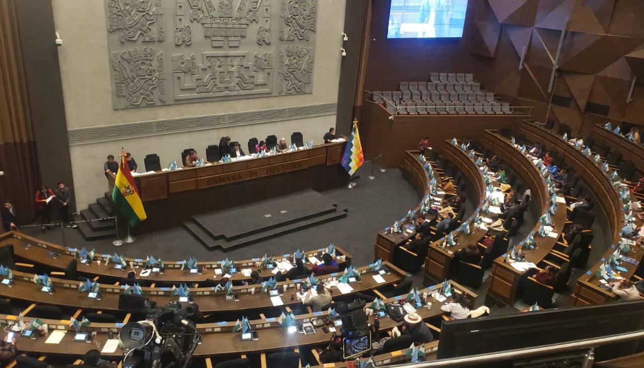 Comienza el tratamiento de la ley de diferimiento de créditos en la Cámara de Diputados 