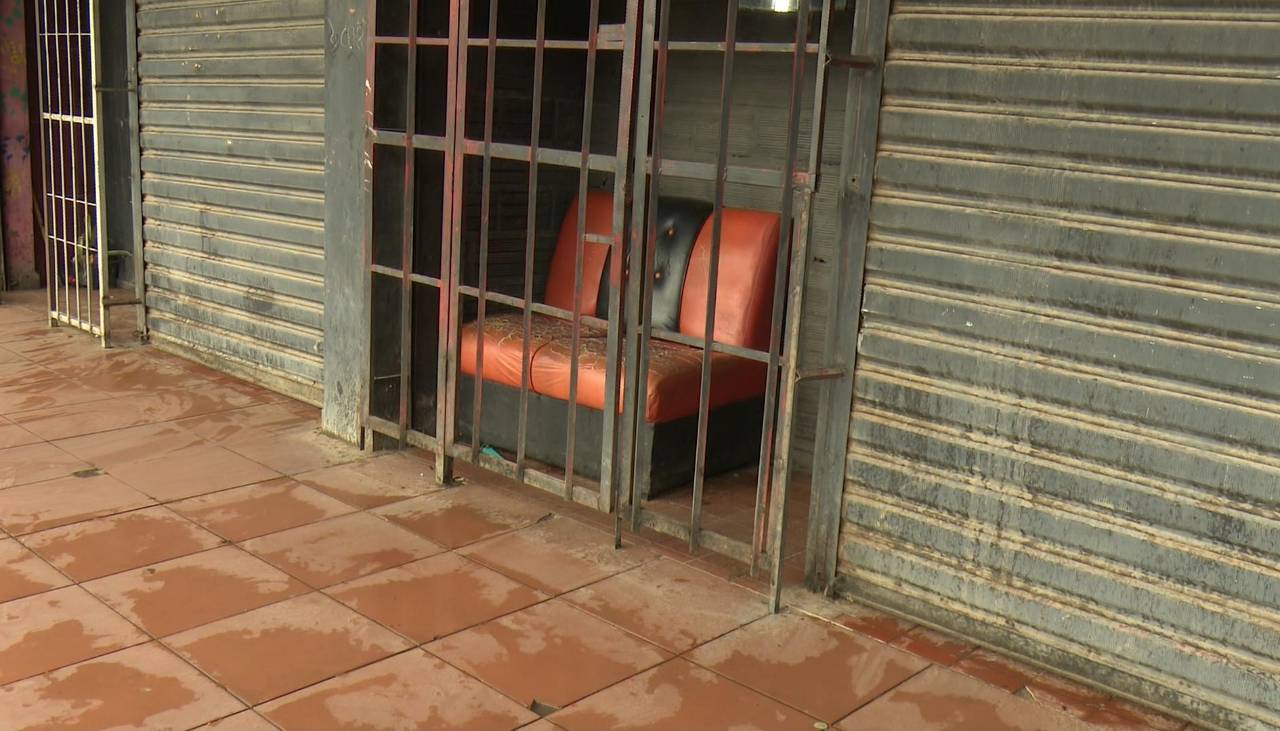 Guardia de seguridad recibe un disparo de un extranjero que cobraba un préstamo a trabajadoras