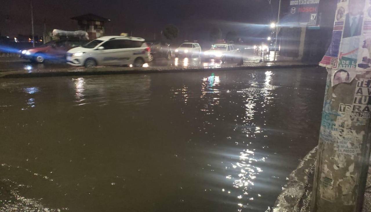 La Paz: Cierran dos avenidas de alto tráfico que están cerca a Bajo Llojeta por intensa lluvia 