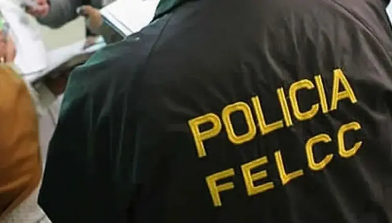 Capturan al acusado de clavar un cuchillo en la cabeza de un joven