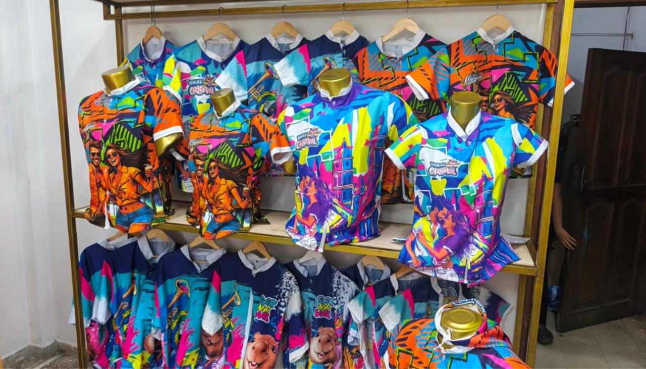 ¿En casa o comparsa?: Conozca cuánto cuesta carnavalear en Santa Cruz